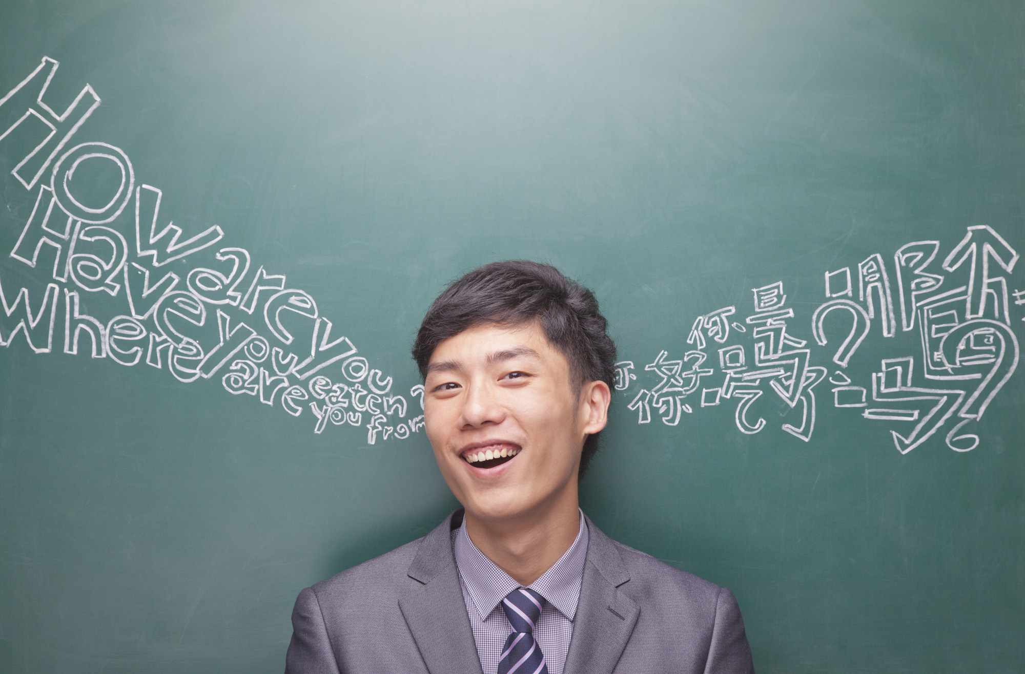 Memory for words and gist in monolingual and bilingual speakers