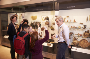 Designing Heritage: Archives in the Era of Expanding Culture Field