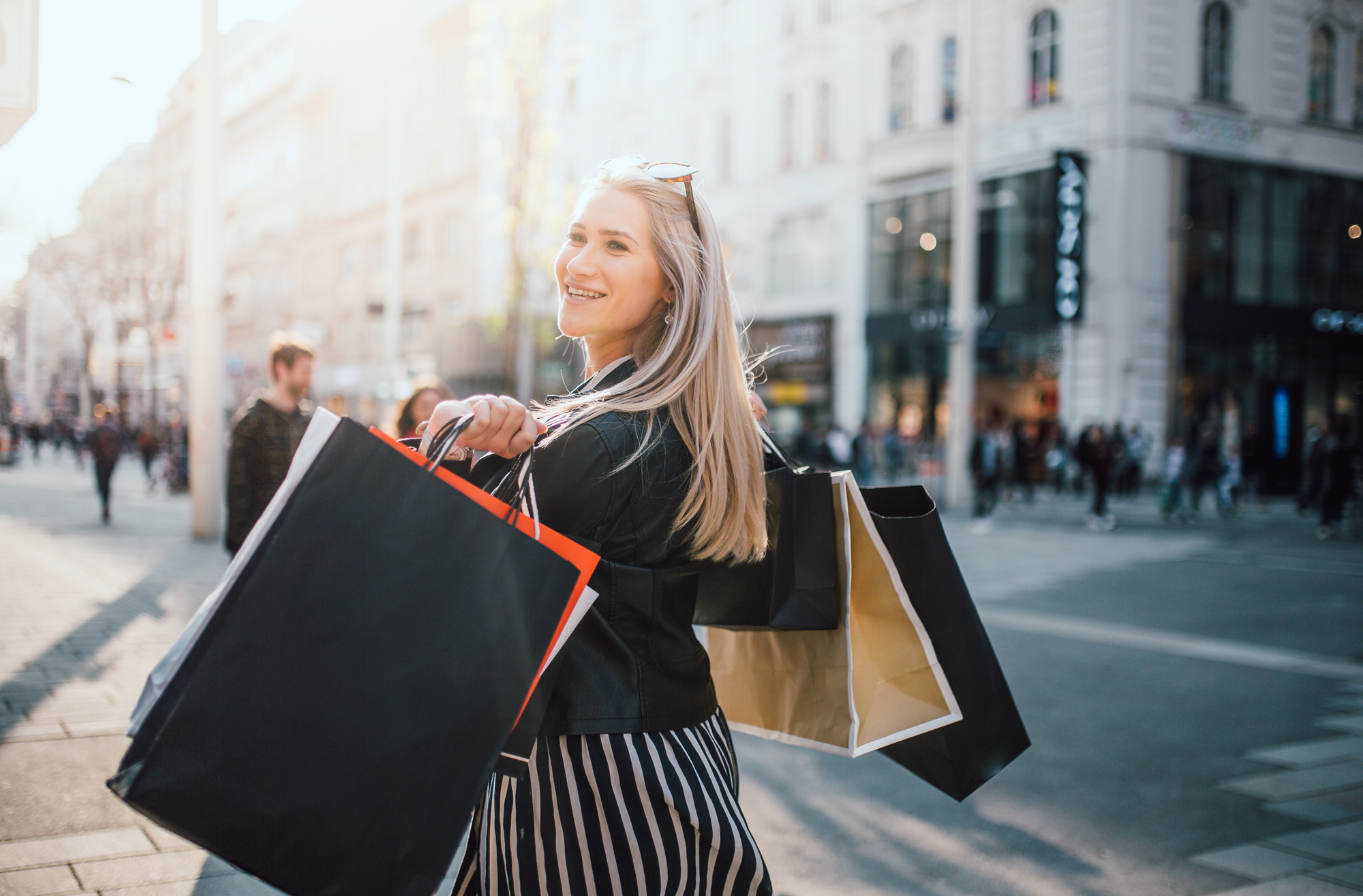 Excessive buying as boredom-triggered behavior