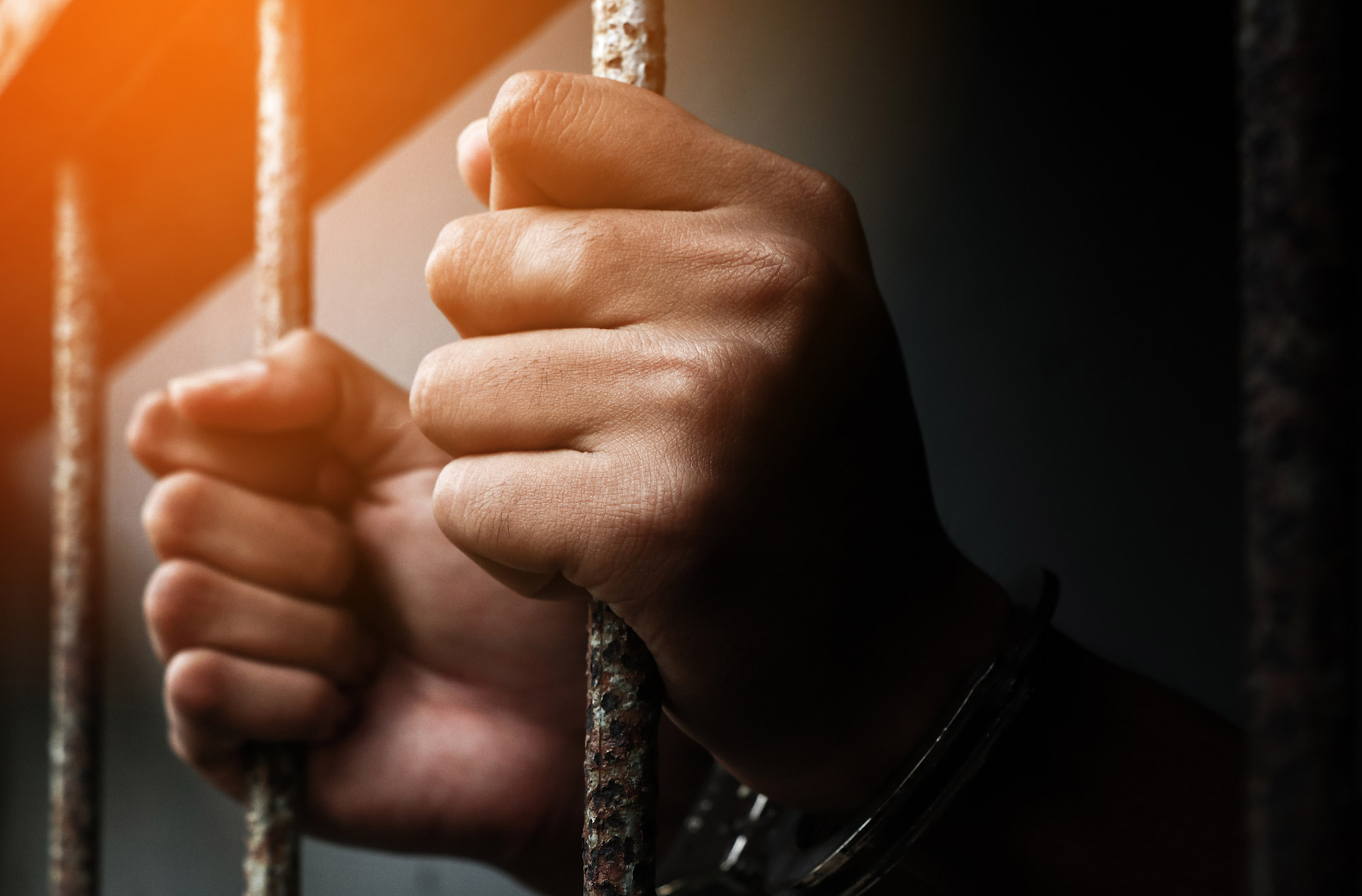 Suicide in prisons: research, policy and practice