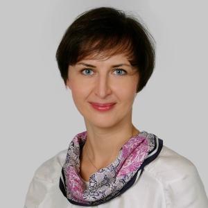 Portait photo of Marta Tomczak, lecturer at SWPS University's Asian Studies Summer School