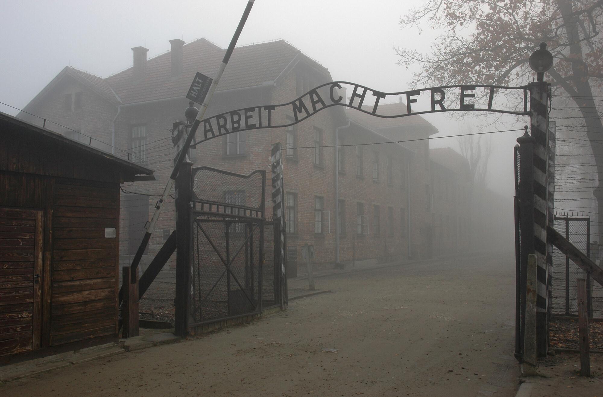 Explaining the Roots of Evil: Cooperation Between SWPS University and Auschwitz-Birkenau State Museum
