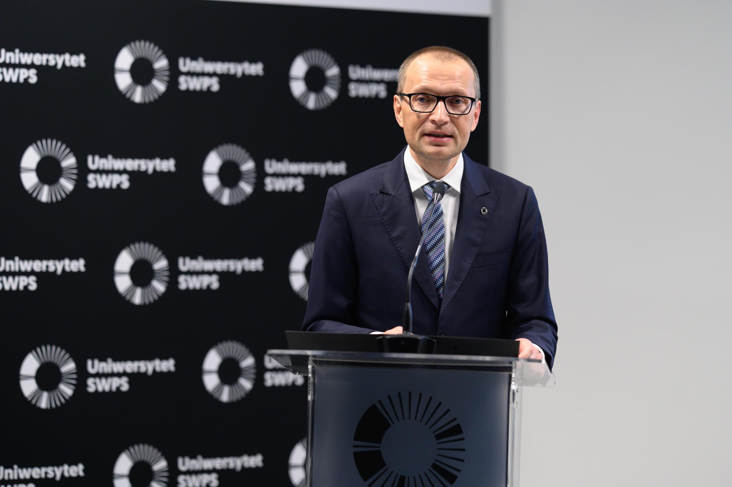 Rector of SWPS University, Prof. Roman Cieślak, gives a speech at the opening of the Vis Moot Bootcamp training in Warsaw, Poland.