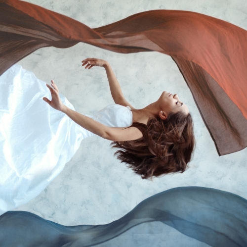 Examining psychological and neuronal mechanisms of compulsive sexual behavior in women