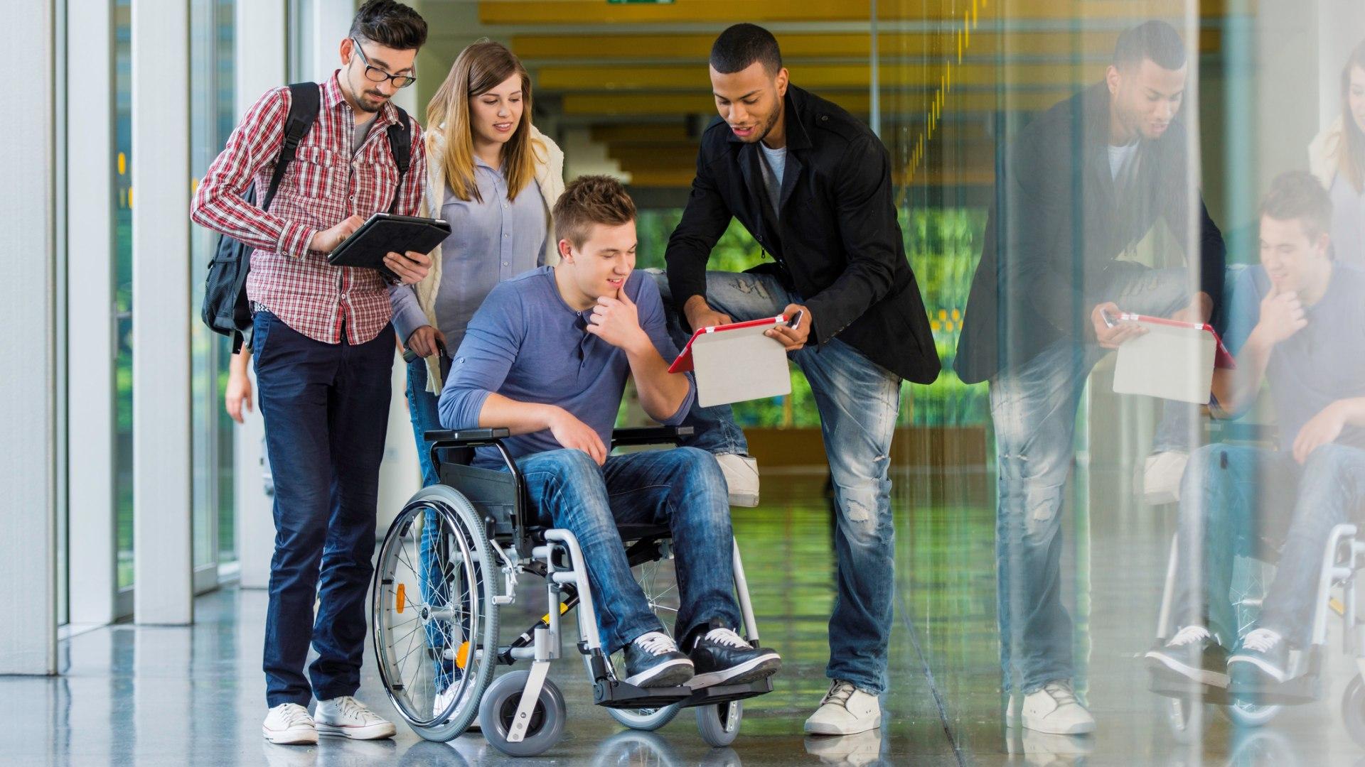 student z niepełnosprawnością Uniwersytet SWPS
